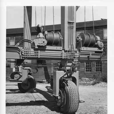 wheels and pulley mechanism of Travelift