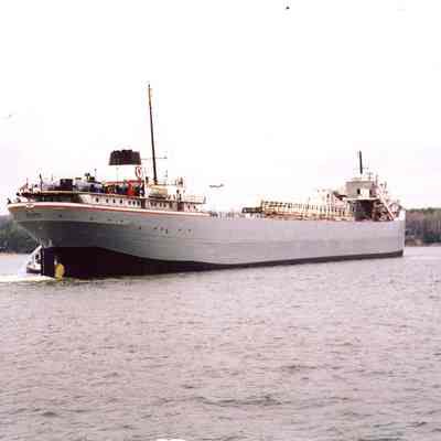 Maumee leaving graving dock at Bay Shipbuilding 2005