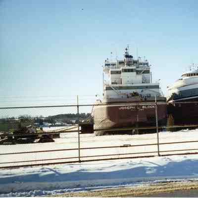 Joseph L. Block and Wilfred Sykes at Bay Shipbuilding 2003
