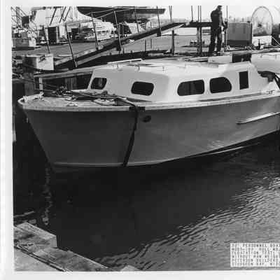 33' Personnel boat MK2-FY66 hull no. 661 floatation test 1966