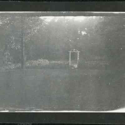 Hotz family home yard 1924