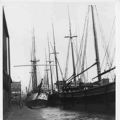 St. Louis, Reuben Doud, and Stuart H. Dunn