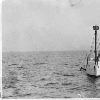Lightship Manitou and Steamer Senica underway