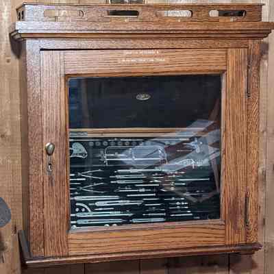 Cabinet