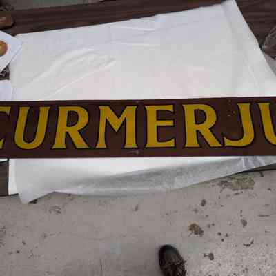 Curmerju Nameboard