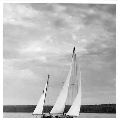 Flying Swan at Green Bay Yacht Club 1947
