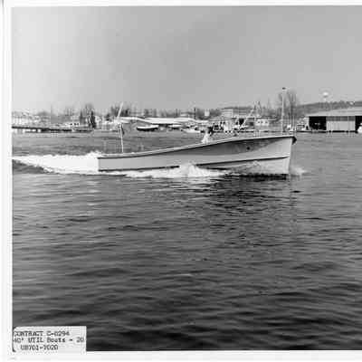 40' Utility Boat MK3 trial photo in bay of Strugeon Bay April 20, 1971