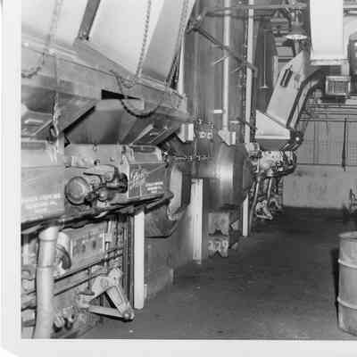 Elton Hoyt II engine room