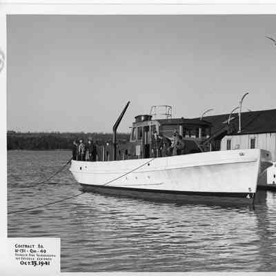 L-94 docked October 25, 1941