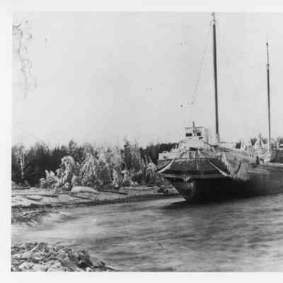 Schooner Halsted in water near shoreline