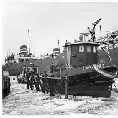 Tug Chas Asher