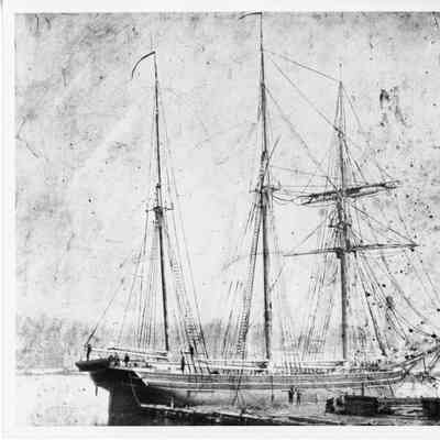 Schooner Two Fannies docked