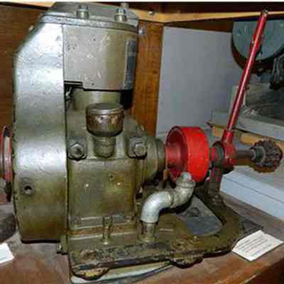 Briggs and Stratton Single Cylinder Engine