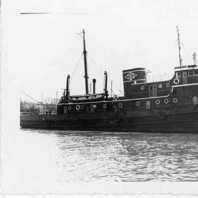 Tugboat John Roen IV