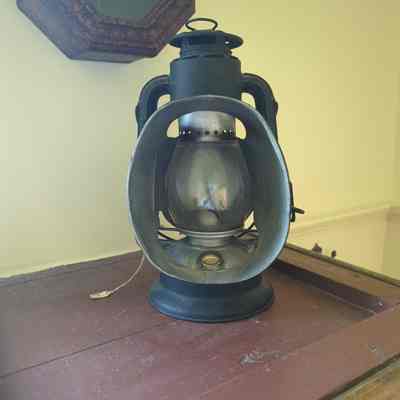 Bonnet Type Lantern
