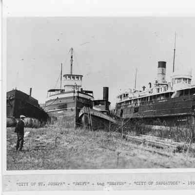 City of St. Josph, Swift, Beaver, and the City of Saugatuck docked 1937