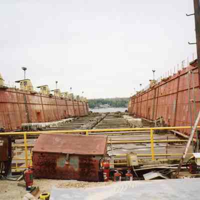 Floating drydock at Bay Shipbuilding 2008