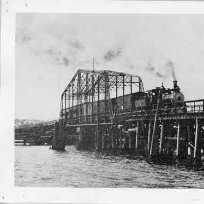 Collection of six photographs