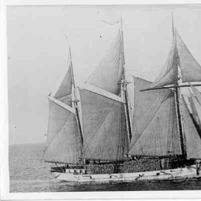 Manitowoc schooner carrying a load of lumber