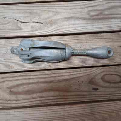 Collapsible Anchor