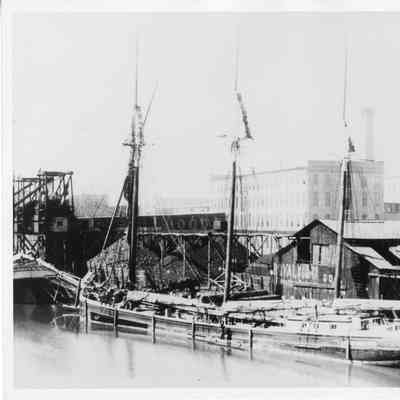 Ishpeming docked