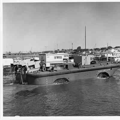 PBI US Army Larc LX49 underway in water at marina in Sturgeon Bay