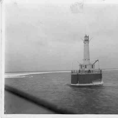 Peshtigo Reef Light and fog signal
