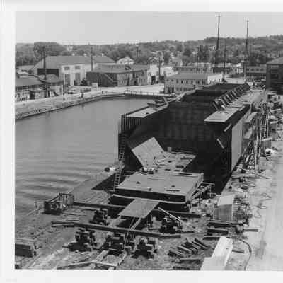 Construction of Barge G-1 at Christy Corp