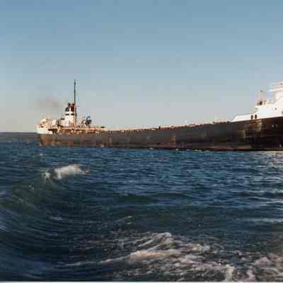 Freighter Mapleglen underway