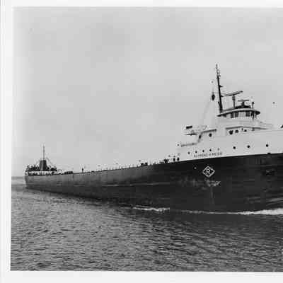 Raymond H. Reiss underway
