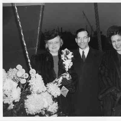 3 people at the launching of FP-362 at SBSB&DD Co. 1943