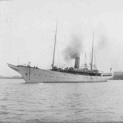 Steamship underway