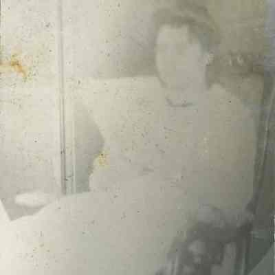 Nena Hotz reading