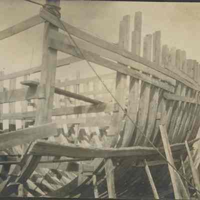 Timber framing of ship