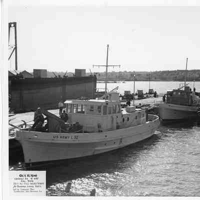 L-92 docked October 11, 1941