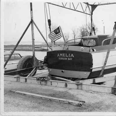 Amelia on hoist