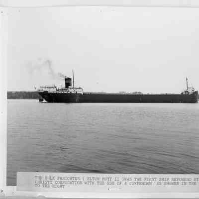 Bulk Freighter Elton Hoyt II