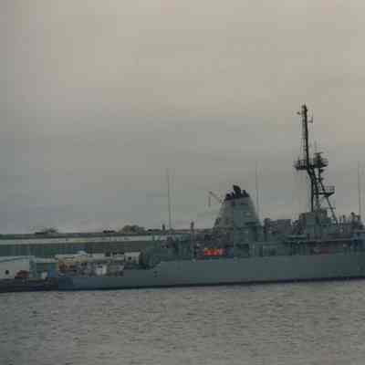 USS CHAMPION MINE COUNTERMEASURES SHIP (4)