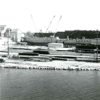 Construction of Sam Laud at Bay Shipbuilding 1974