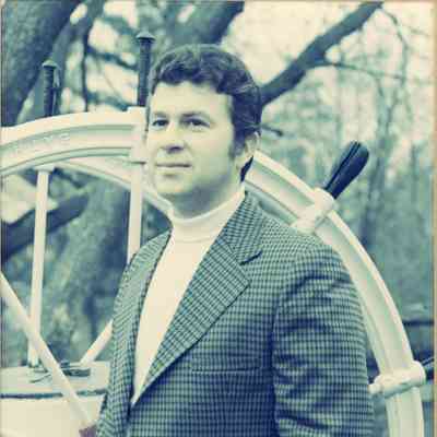 Richard Greaves Portrait SBYC Commodore 1973