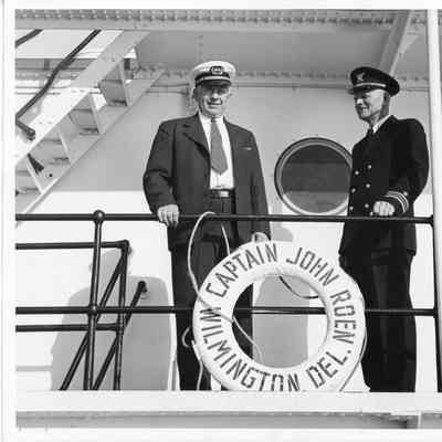 Captain John Roen and unidentified man in military uniform