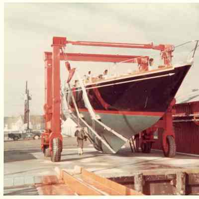 Sailboat in red Travelift