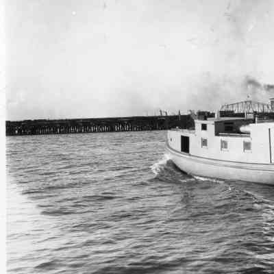 Fishing tug Hope underway in bay of Sturgeon Bay