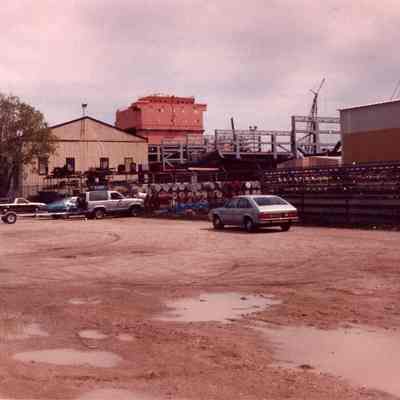 Construction of Sealand containership at Bay Shipbuilding 1986