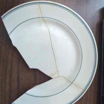 Shipwreck plate