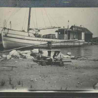 Freighter Marion at Chamber's Dock