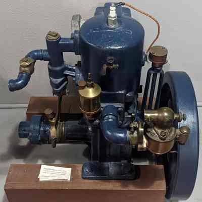 T&M Co. Gasoline Engine