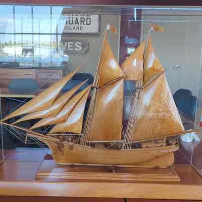 Two masted schooner ship model