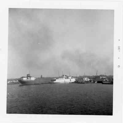 Several docked vessels October 1961