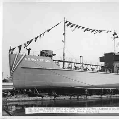 US Navy YW-124 pre-launch